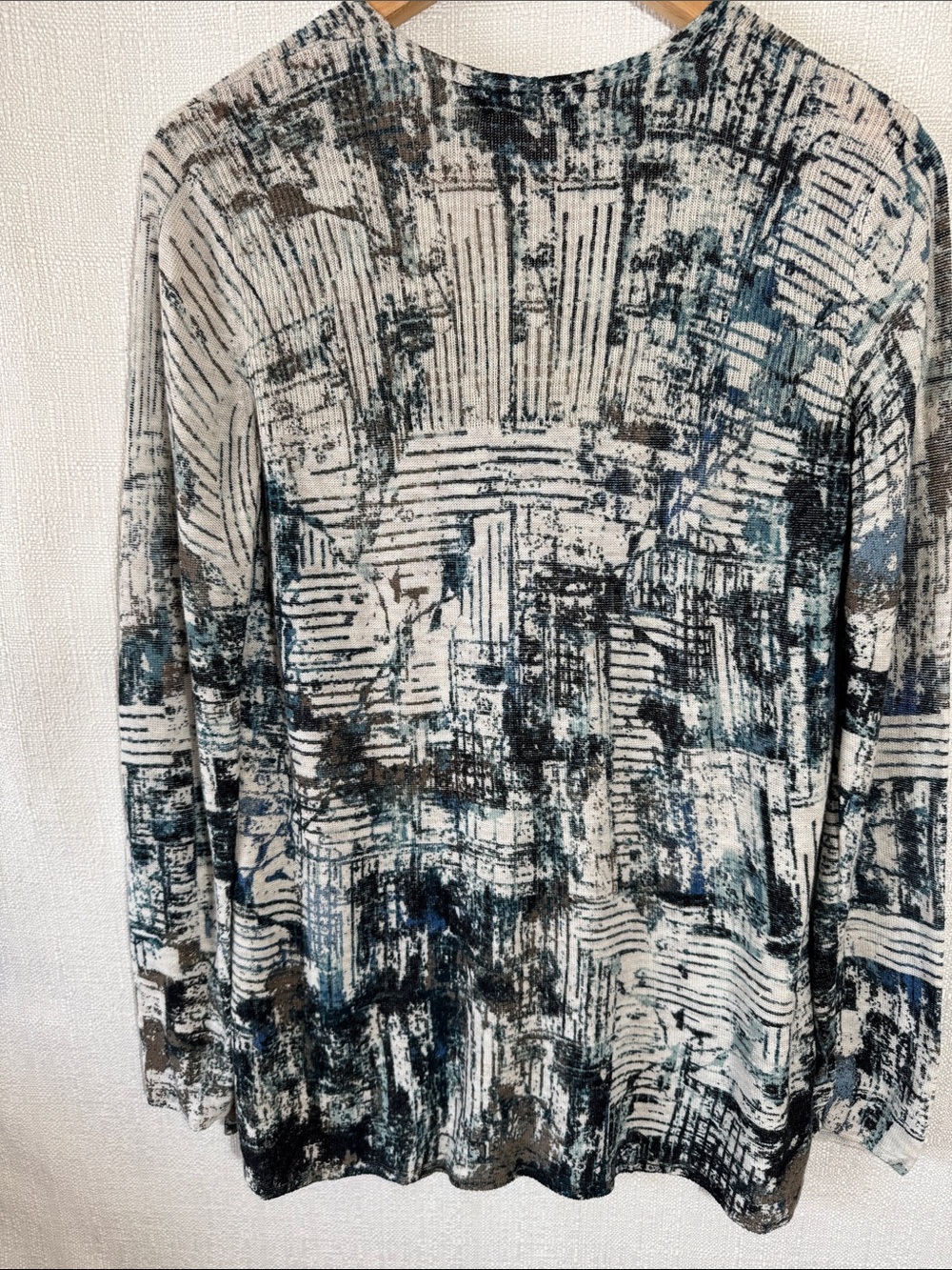 Nic+Zoe‎ Abstract Print Lightweight Knit Sweater Top Blue Gray Artsy Sz Med - Picture 4 of 7